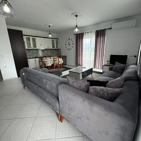 Sea La View Apartment *