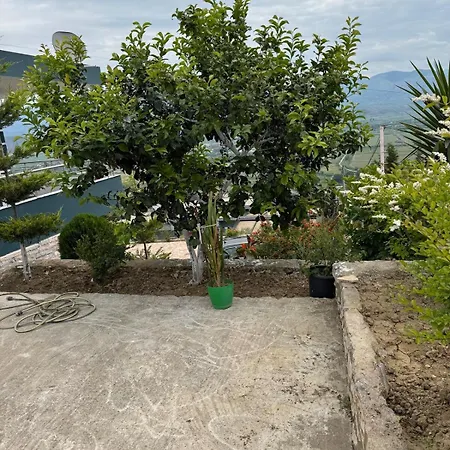 Sea La View 公寓 Sarandë