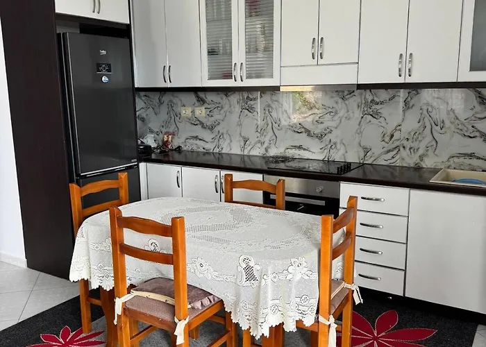 Sea La View Apartment *